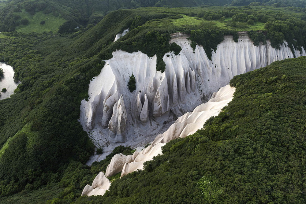 Кутхины баты: удивительные белые скалы
