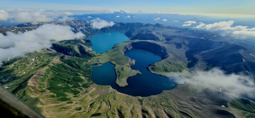 Вертолетная экскурсия на Курильское озеро, Ксудач и Ходуткинские источники